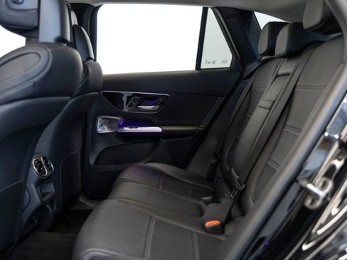 Used 2023 Mercedes-Benz GLC 300 4MATIC image 21