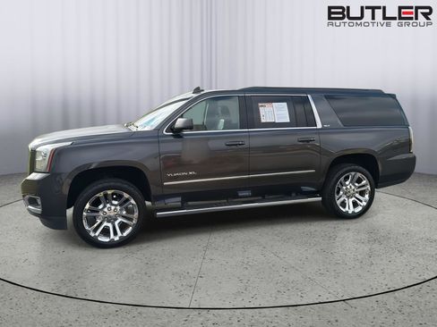 Used 2016 GMC Yukon XL SLT w/ Premium Edition RWD image 3