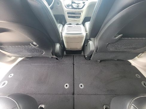 Used 2022 Chrysler Pacifica Touring-L FWD image 27