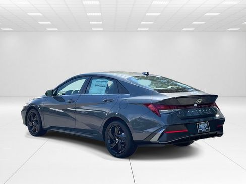 New 2026 Hyundai Elantra SEL Sport Premium FWD image 4