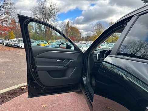 Used 2024 MAZDA CX-50 AWD 2.5 S w/ Preferred Package image 11