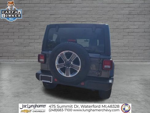 Used 2022 Jeep Wrangler Unlimited Sahara w/ Cold Weather Group AWD/4WD image 9