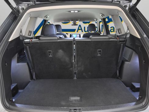 Used 2024 Volkswagen Atlas SE AWD/4WD image 34
