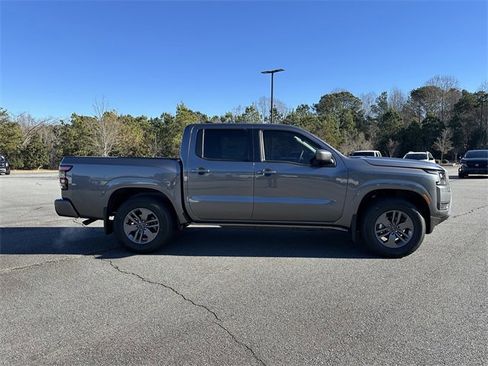 New 2026 Nissan Frontier SV image 9