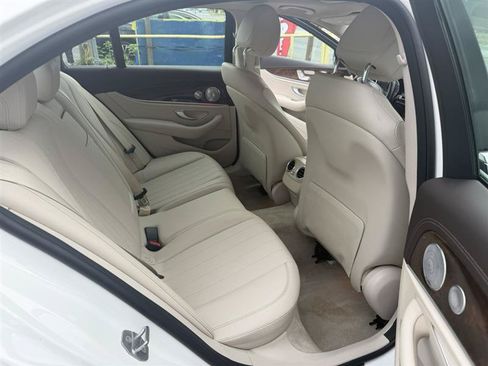 Used 2017 Mercedes-Benz E 300 4MATIC image 16