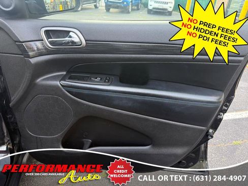 Used 2020 Jeep Grand Cherokee Laredo image 31