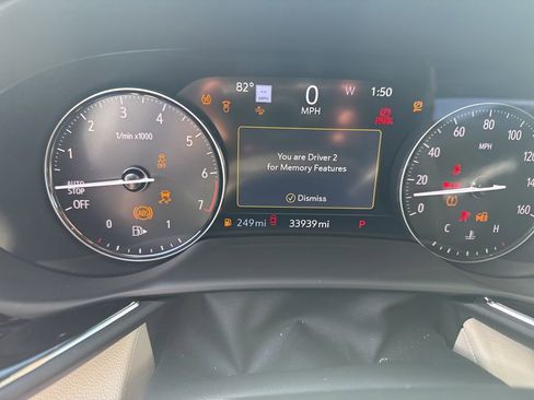 Used 2023 Buick Envision Avenir image 11