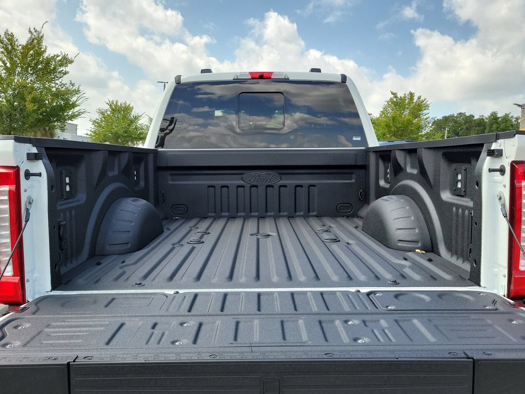 New 2026 Ford F250 Lariat w/ Black Appearance Package AWD/4WD image 7