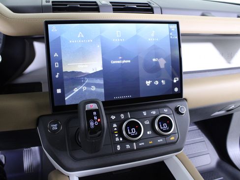 New 2026 Land Rover Defender 110 X-Dynamic SE image 20