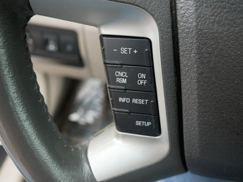 Used 2011 Ford Fusion SEL FWD image 28