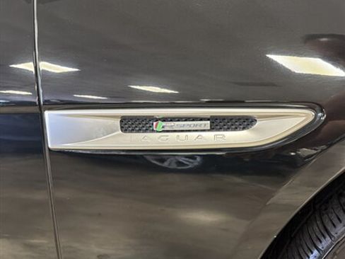 Used 2016 Jaguar XF R-Sport AWD/4WD image 34