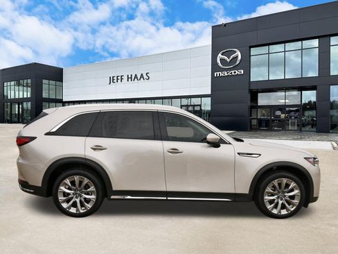 Certified 2025 MAZDA CX-90 3.3 Turbo w/ Premium Plus Pkg AWD/4WD image 5