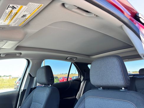 Used 2019 Chevrolet Equinox LT image 19