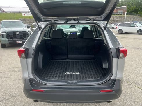 Used 2024 Toyota RAV4 XLE AWD/4WD image 13