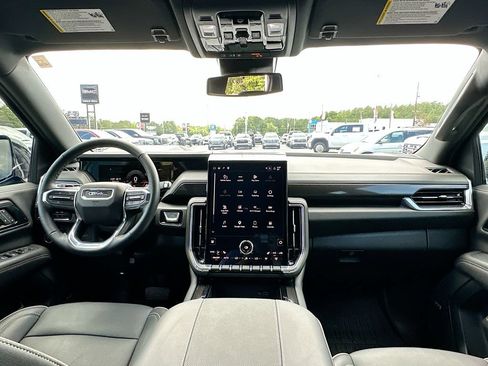 Used 2026 GMC Yukon Elevation RWD image 3