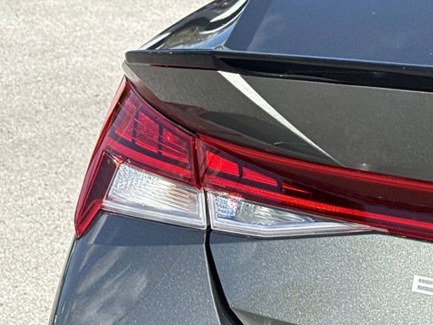 Used 2025 Hyundai Elantra SEL w/ Cargo Package image 7