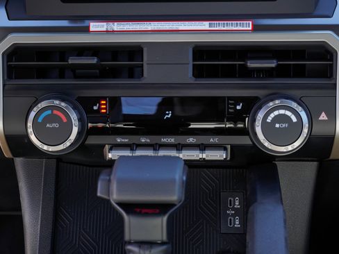Certified 2026 Toyota Tacoma TRD Off-Road AWD/4WD image 36