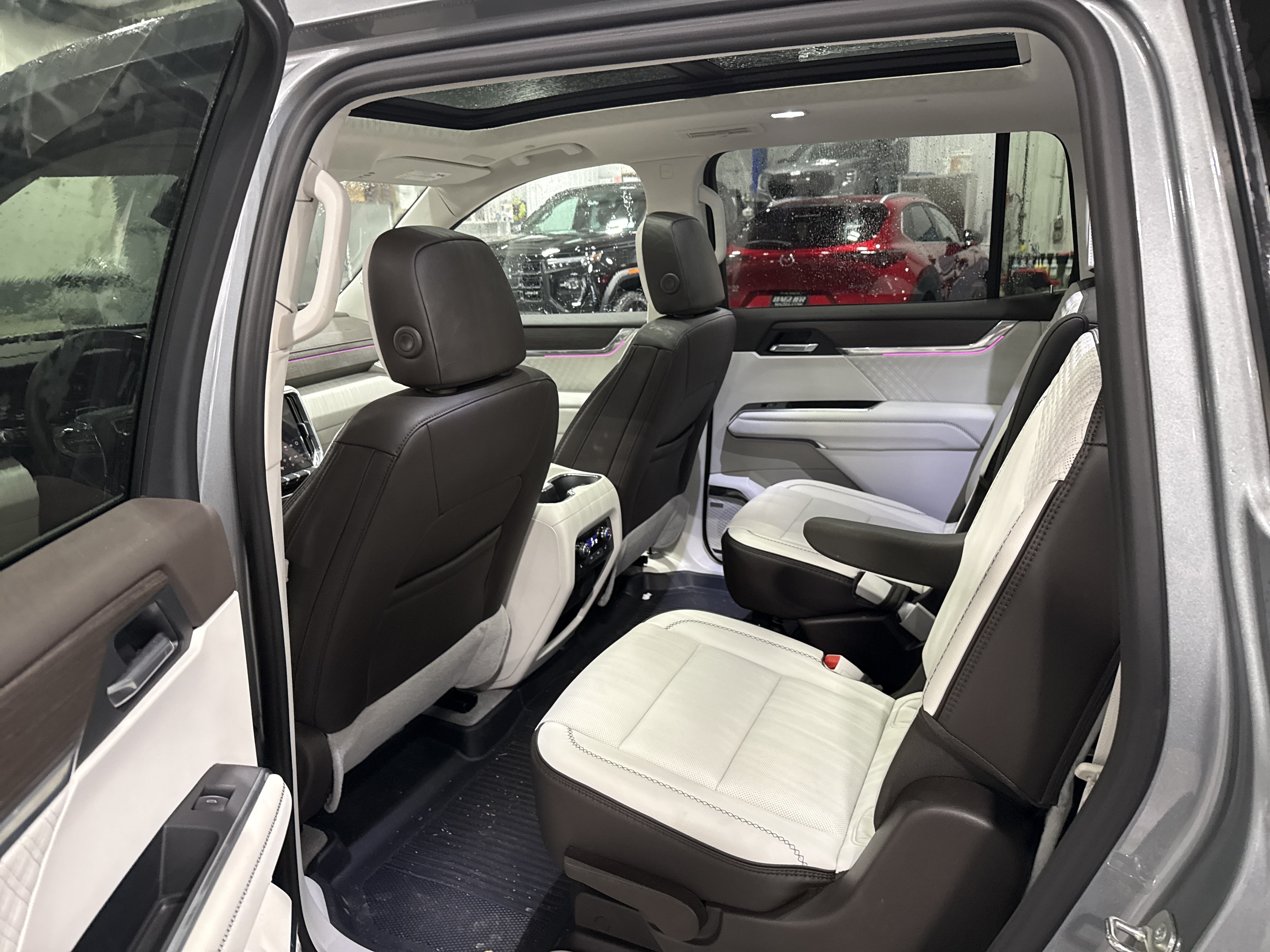 Used 2026 GMC Acadia Denali w/ Super Cruise Package AWD/4WD image 7