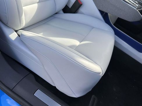 New 2025 Cadillac Optiq Luxury 1 image 9