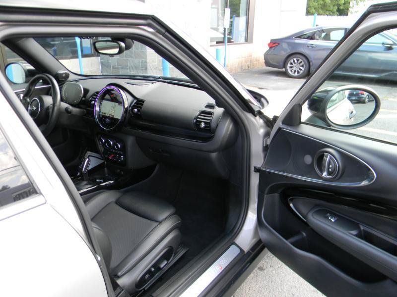 Used 2022 MINI Cooper Clubman S w/ Premium Package AWD/4WD image 24