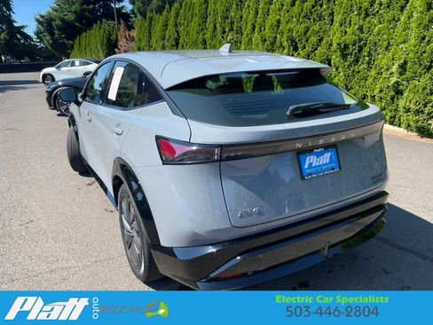 Used 2023 Nissan Ariya AWD image 7