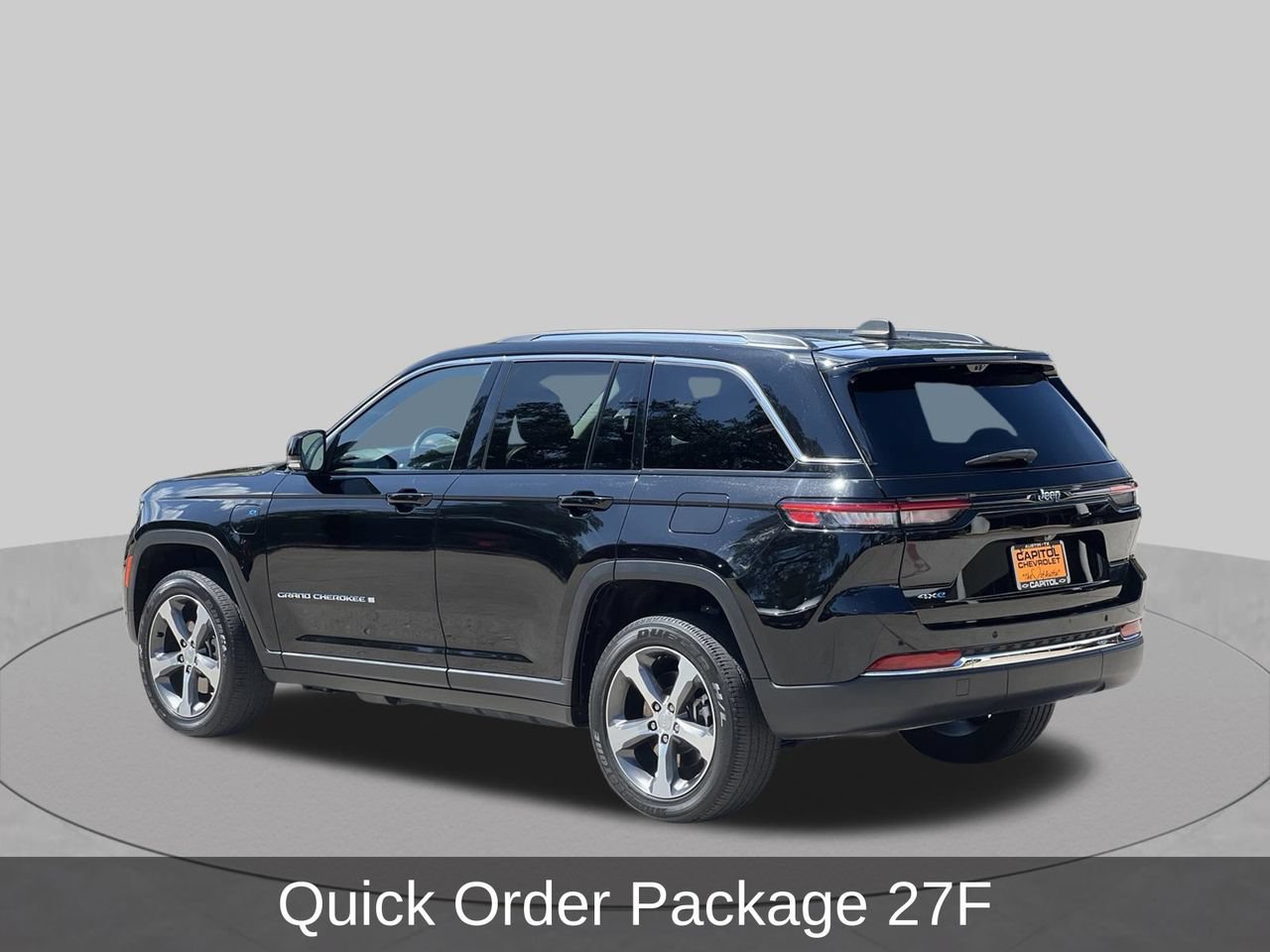 Used 2023 Jeep Grand Cherokee 4WD 4xe w/ Luxury Tech Group II image 3