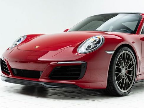 Used 2017 Porsche 911 Carrera 4S AWD/4WD image 10