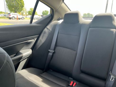 Used 2025 Nissan Altima 2.5 SV image 39