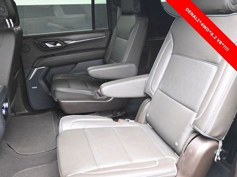 Used 2022 GMC Yukon XL Denali image 15