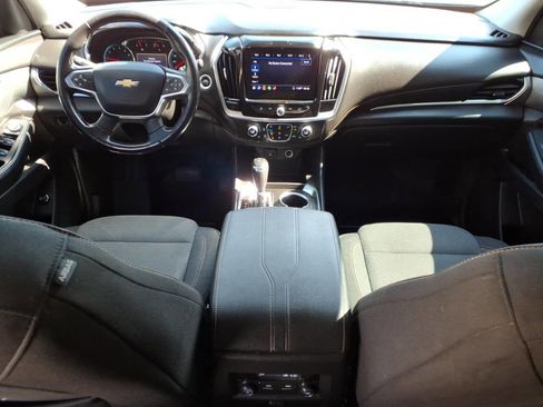 Used 2020 Chevrolet Traverse LT FWD image 12