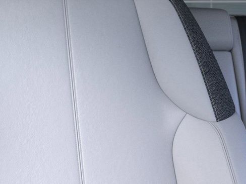 New 2025 Cadillac Optiq Sport 1 w/ LPO, Floor Liner Package image 21