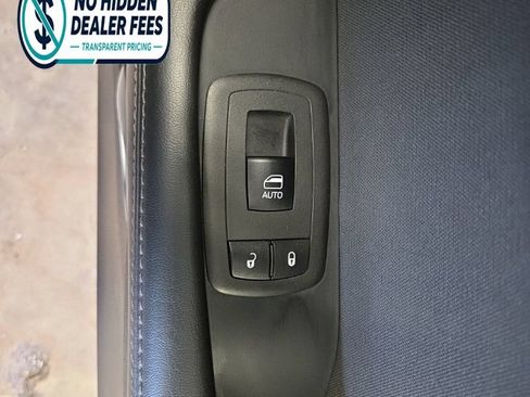 Used 2019 Dodge Challenger SXT RWD image 21