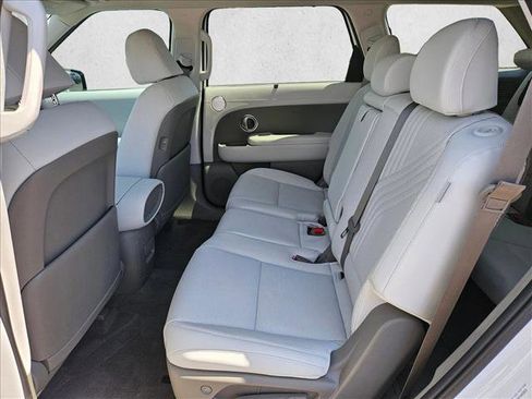 Used 2026 Hyundai Palisade SEL FWD image 23