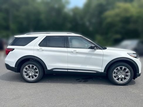 New 2026 Ford Explorer Platinum AWD/4WD image 9