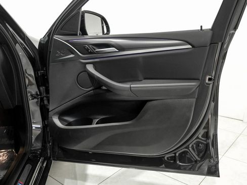 Used 2022 BMW X4 xDrive30i w/ M Sport Package 2 image 42