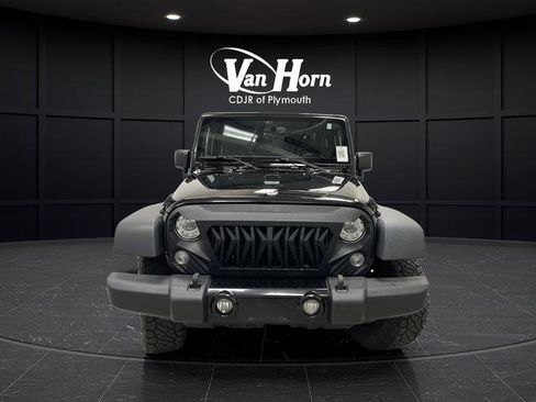 Used 2017 Jeep Wrangler Sport AWD/4WD image 2
