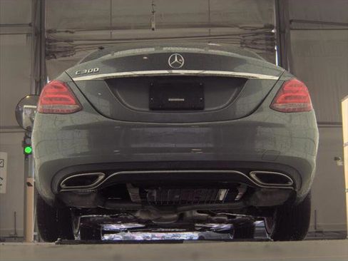 Used 2017 Mercedes-Benz C 300 Sedan w/ Premium 3 Package image 9