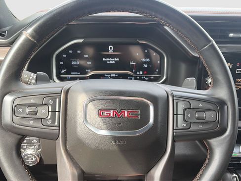 Used 2023 GMC Sierra 1500 AT4 w/ AT4 Premium Package AWD/4WD image 15