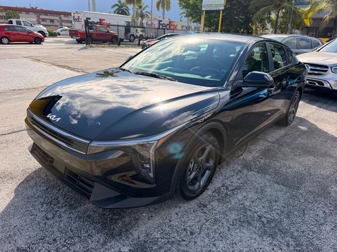 Used 2026 Kia K4 FWD image 3