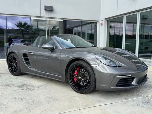 Used 2019 Porsche 718 Boxster S RWD image 2