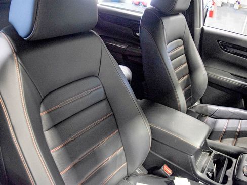 Used 2024 Honda CR-V Sport Touring image 8