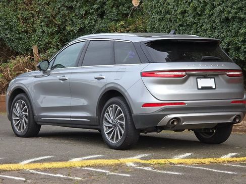 Used 2024 Lincoln Corsair Reserve w/ Equipment Group 201A image 5