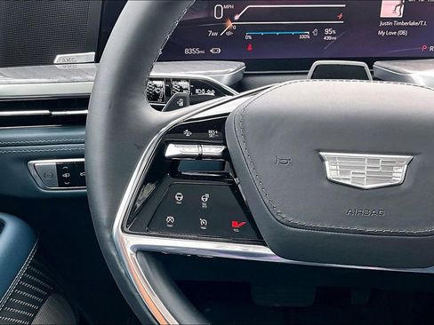 Certified 2025 Cadillac Escalade IQ Luxury 2 w/ LPO, Premium Carpet Package AWD/4WD image 11