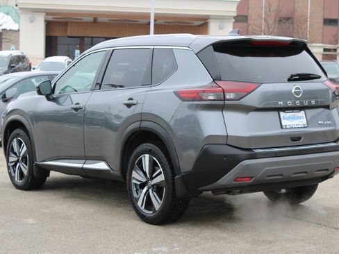 Used 2021 Nissan Rogue SL w/ Premium Package image 5