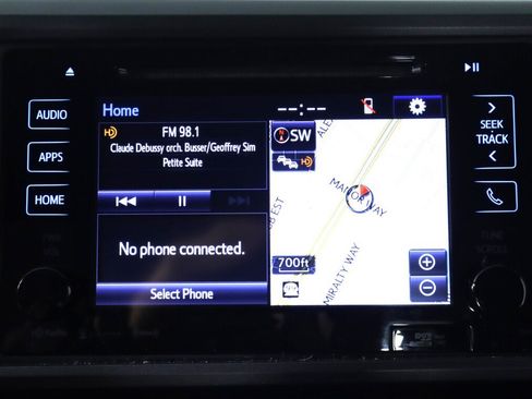 Used 2016 Toyota Tacoma TRD Sport w/ Premium & Technology Package image 21