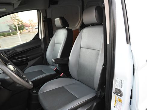 Used 2018 Ford Transit Connect XL image 11