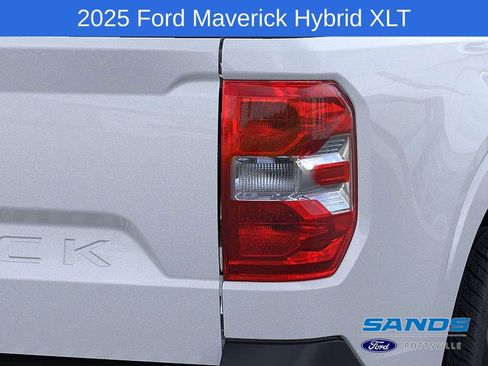 New 2025 Ford Maverick XLT w/ Equipment Group 301A image 22