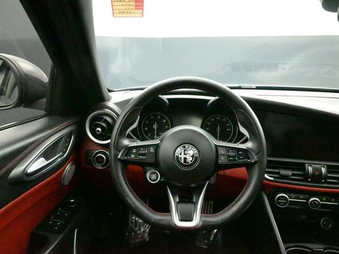 Used 2020 Alfa Romeo Giulia Ti Sport AWD/4WD image 12