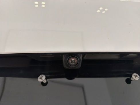 Used 2024 Buick Encore GX Sport Touring w/ Comfort Package AWD/4WD image 8