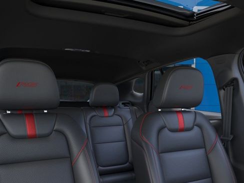 New 2026 Chevrolet Trax RS w/ Sunroof Package FWD image 31